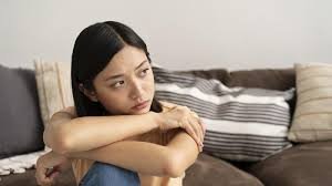 Cara Menghibur Diri Sendiri saat Sedang Sendirian dan Terpuruk