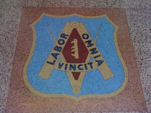 Labor Omnia Vincit